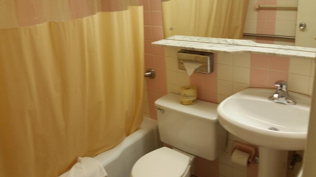Huntingdon Motor Inn Eksteriør bilde